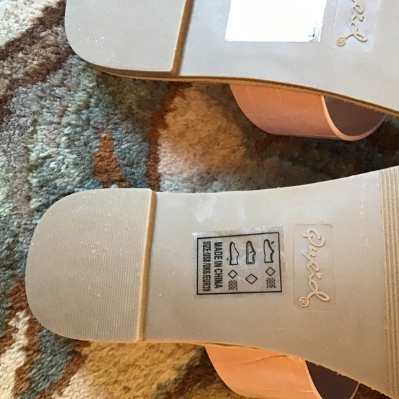 Last1-2xHP💝Qupid blush faux suede/leather sandal - Picture 5 of 6